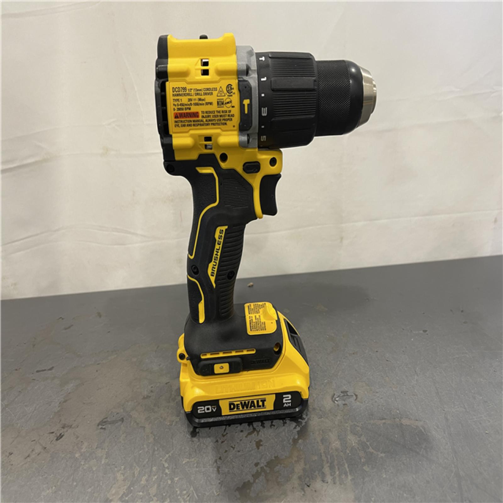 AS-IS - DeWalt ATOMIC 20-Volt Lithium-Ion Cordless 1/2 in. Compact Hammer Drill Kit