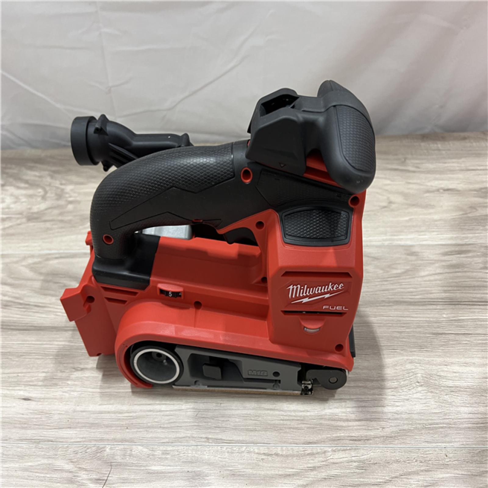 AS-IS Milwaukee FUEL 18-Volt Lithium-Ion Cordless Belt Sander (Tool-Only)