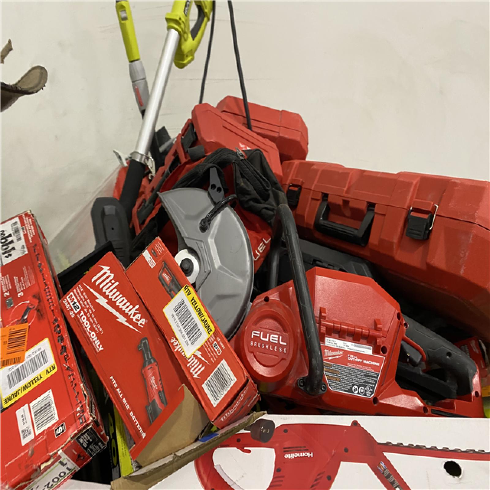 Dallas Location - As-Is Tool Pallet