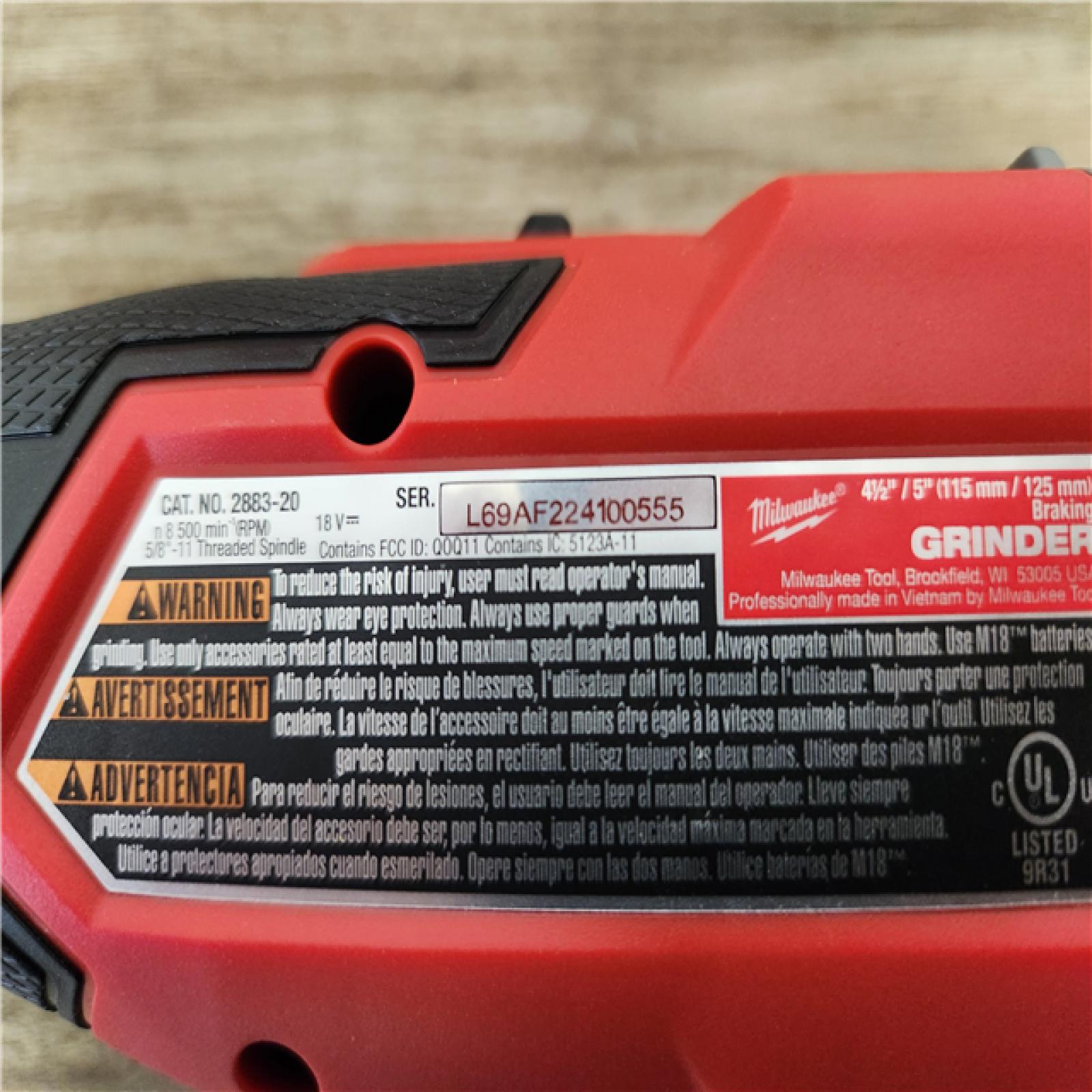 Phoenix Location NEW Milwaukee M18 FUEL 18V Lithium-Ion Brushless Cordless 4-1/2 in./5 in. Braking Grinder with Slide Switch (Tool-Only)