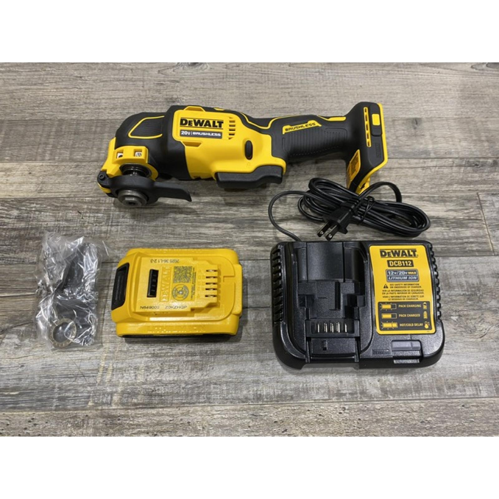 AS-IS DEWALT ATOMIC 20V MAX Cordless Brushless Oscillating Multi Tool Kit
