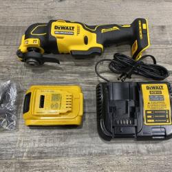 AS-IS DEWALT ATOMIC 20V MAX Cordless Brushless Oscillating Multi Tool Kit