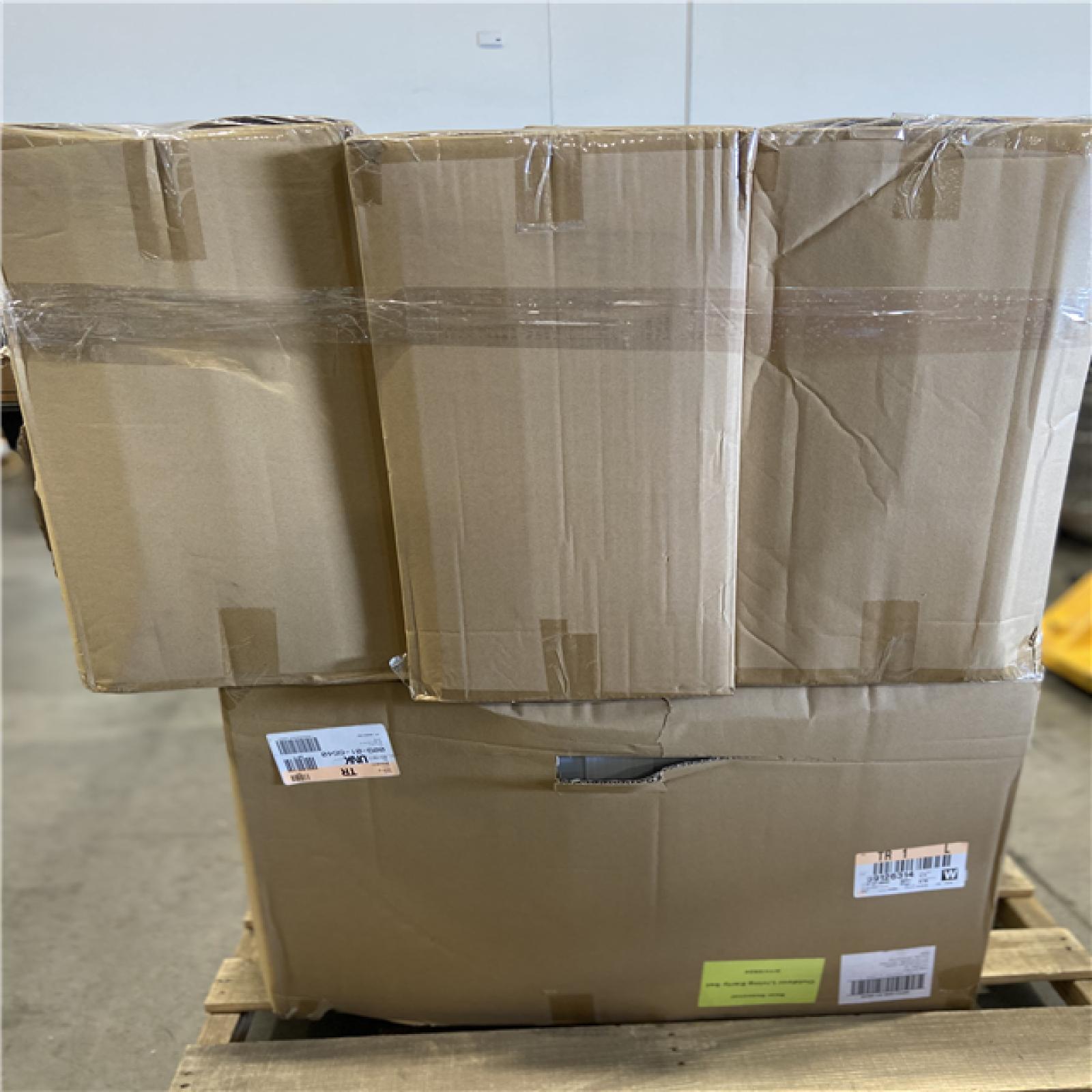 DALLAS LOCATION - BULLSEYE Web Strap Patio Chair - Room Essentials™ PALLET (32) CHAIRS