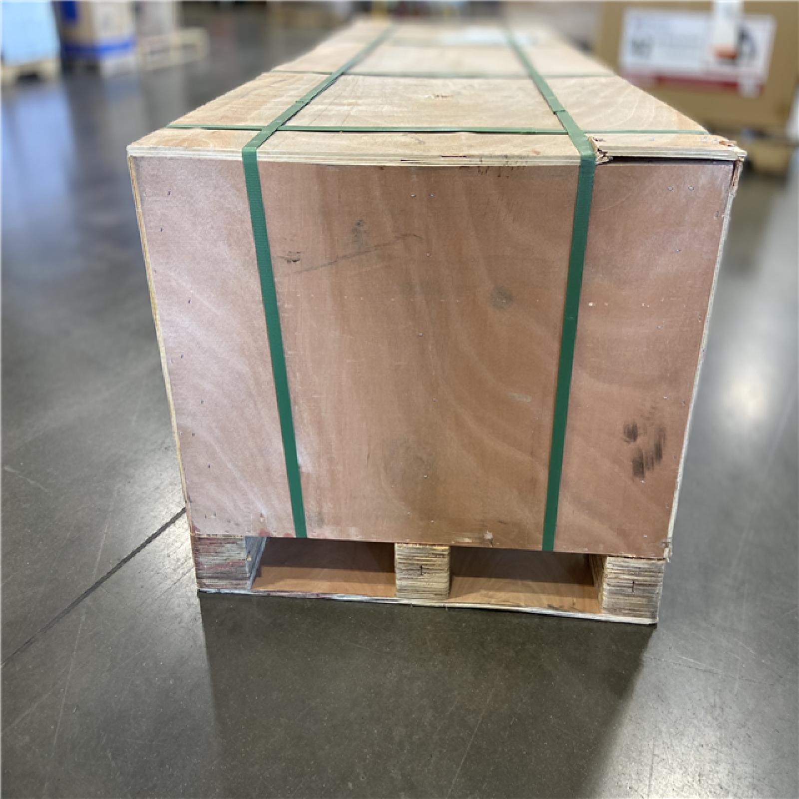 DALLAS LOCATION - Champion Power Equipment 27 Ton 224 cc Gas Powered Hydraulic Wood Log Splitter w/Vertical/Horizontal Operation and Auto Return-with Hydraulic Oil
