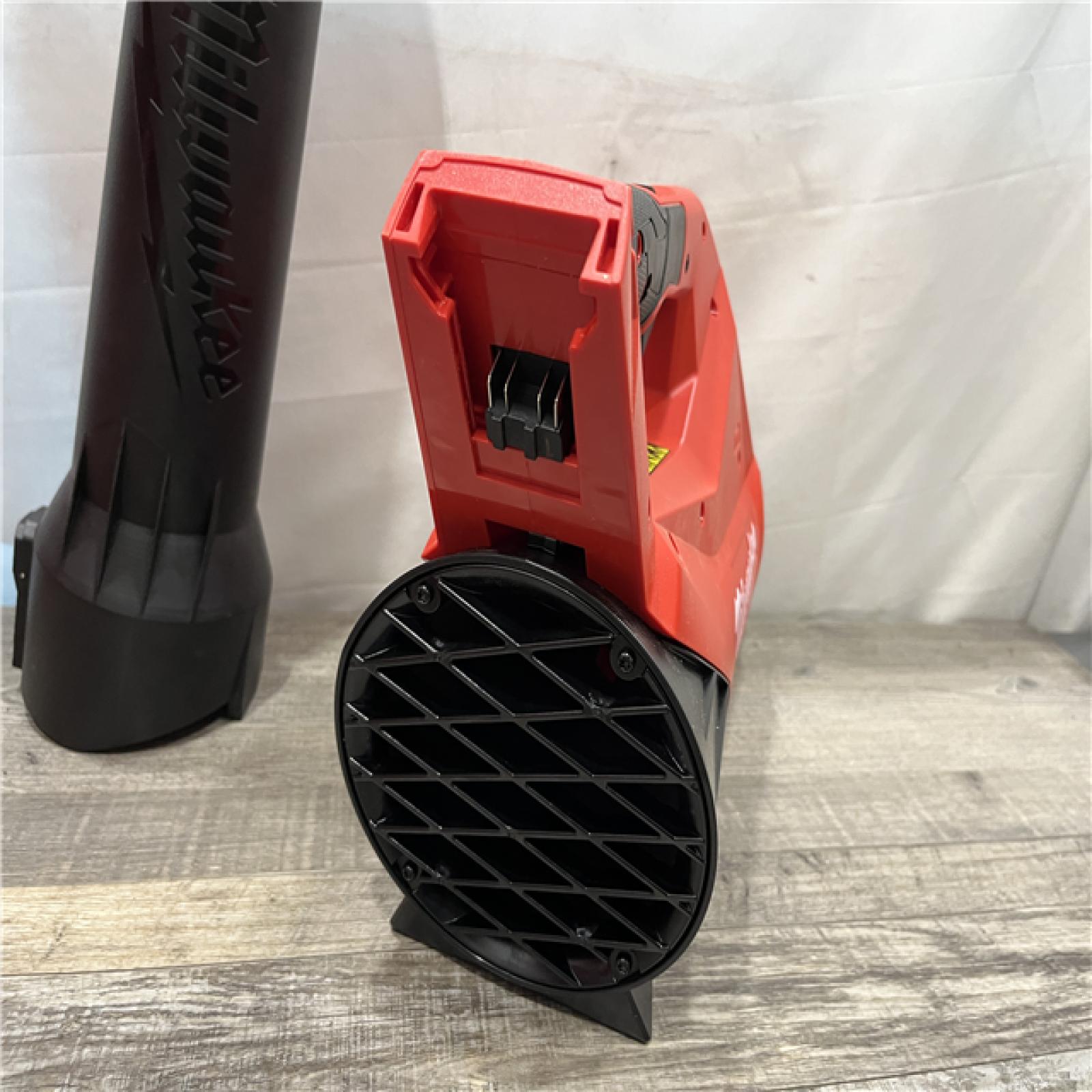 AS-IS Milwaukee FUEL 120 MPH 500 CFM 18V Brushless Cordless Battery Powered Leaf Blower Kit