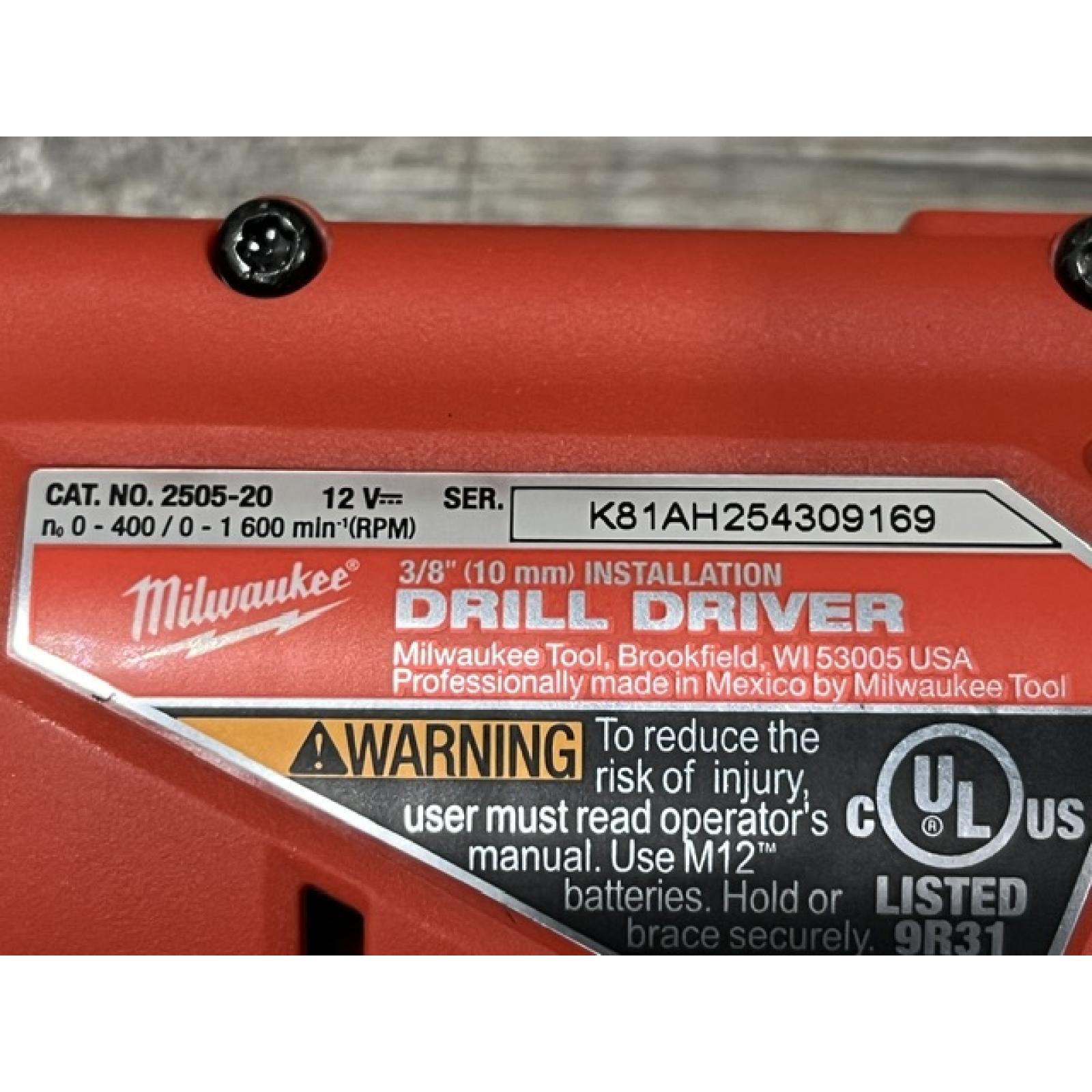 AS-IS Milwaukee  FUEL 12V Lithium-Ion Brushless Cordless 4-in-1 Installation 3/8 in. Drill Driver Kit