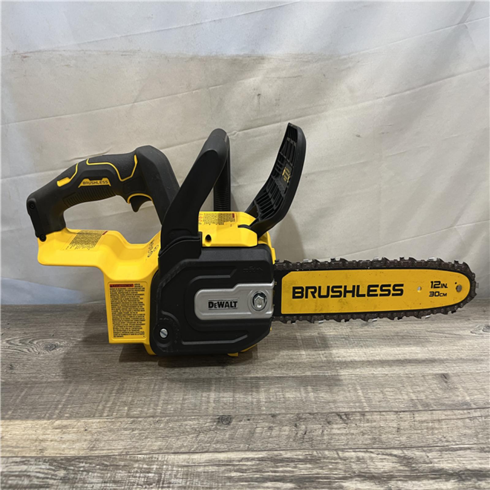 AS-IS DEWALT 20V MAX Compact 12 Brushless Cordless Chainsaw Kit