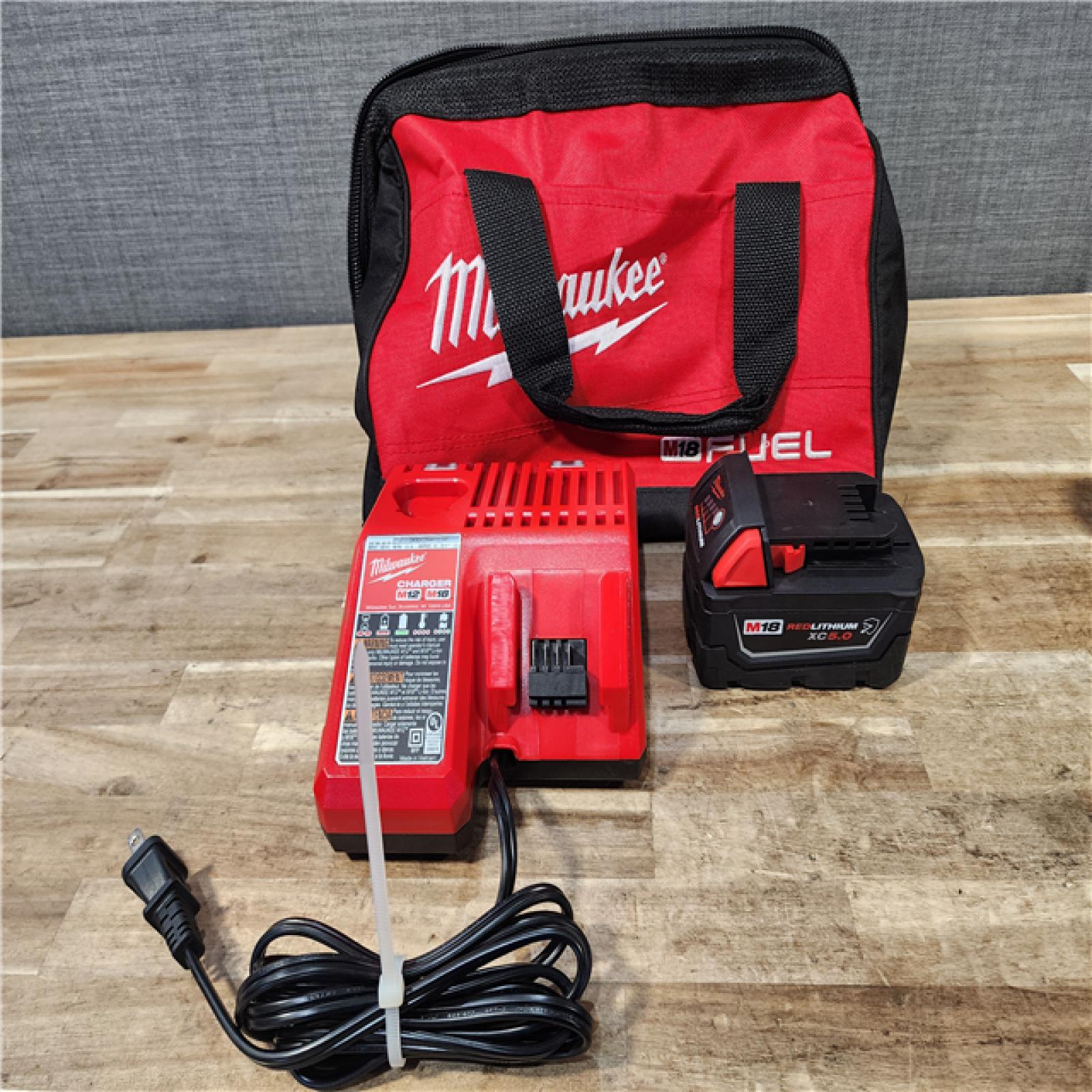 HOUSTON LOCATION - AS-IS Milwaukee FUEL 18V Lithium-Ion Brushless Cordless 1/2 in. Impact Wrench w/Friction Ring Kit