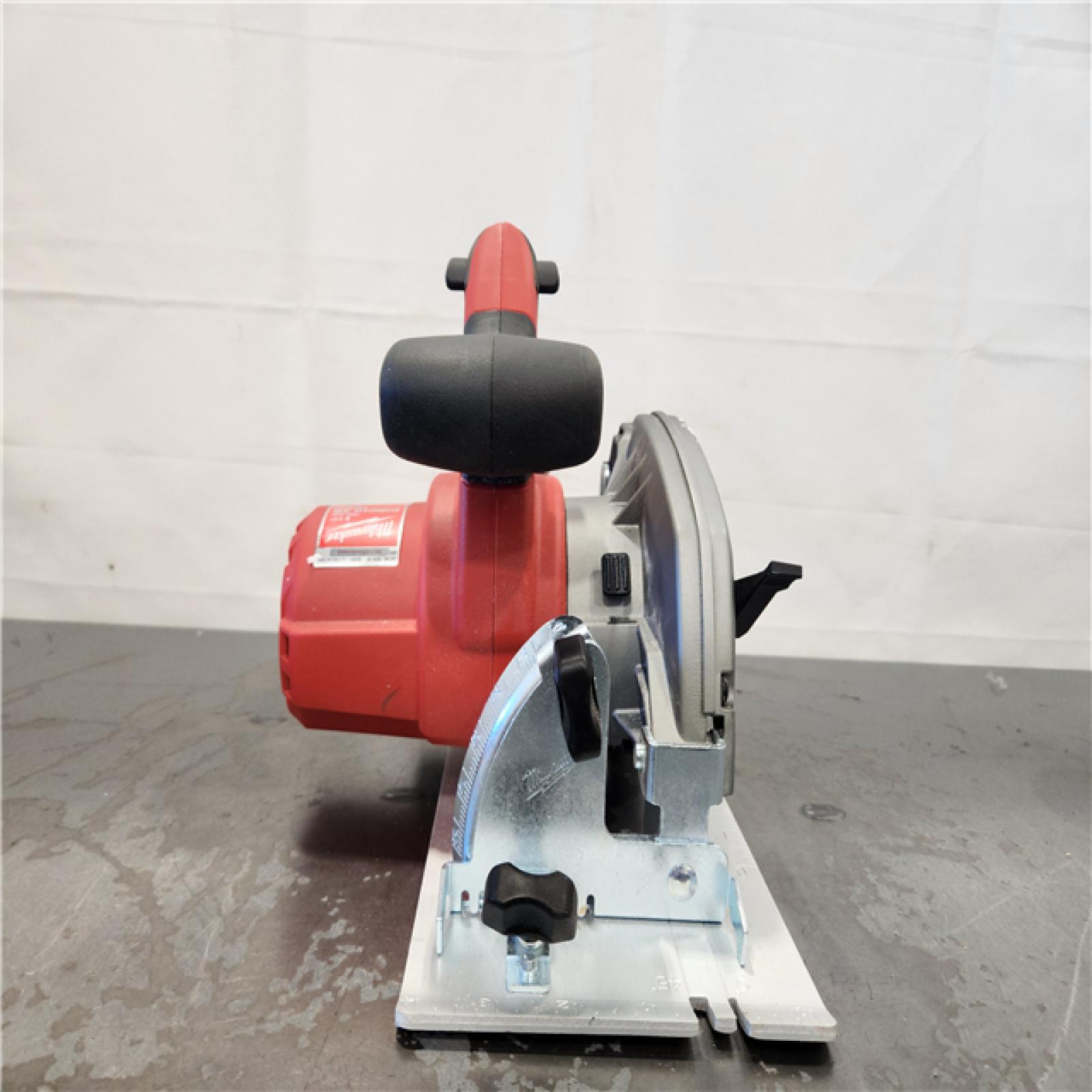 AS-IS- Milwaukee 7-1/4 18V Brushless Circular Saw 2631-20 (Bare Tool)