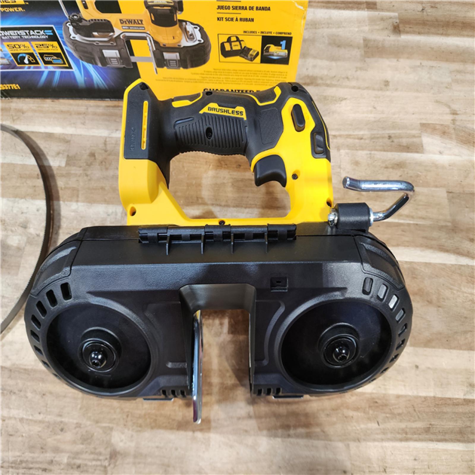 HOUSTON LOCATION - AS-IS DEWALT ATOMIC 20V MAX Lithium-Ion Cordless 1-1/4 in. Bandsaw Kit