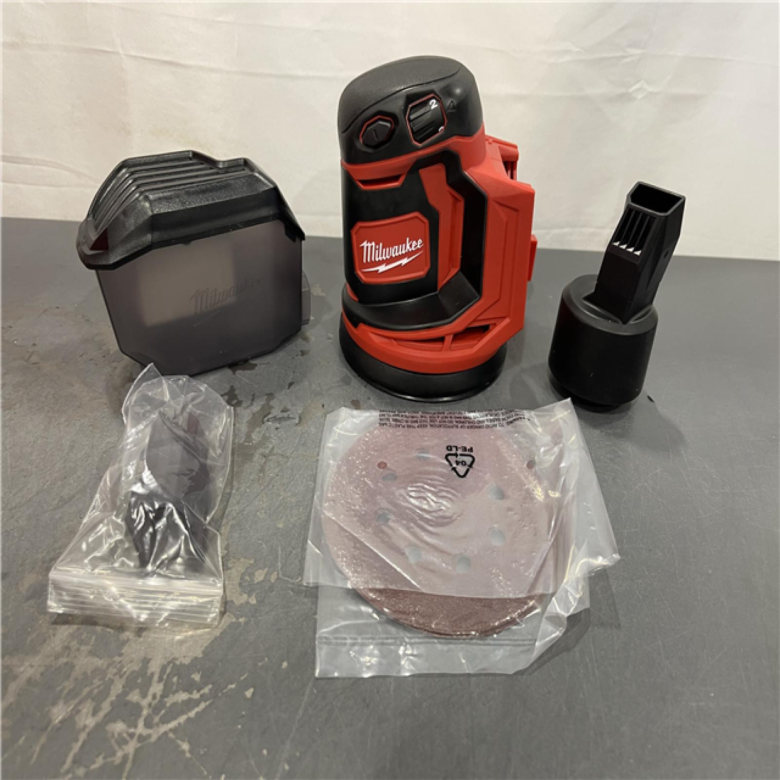 AS-IS - Milwaukee M18 18V Lithium-Ion Cordless 5 in. Random Orbit Sander