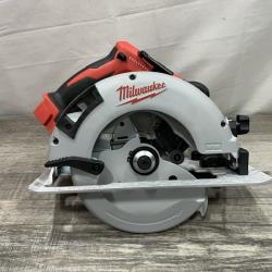AS-IS Milwaukee 18V Lithium-Ion Brushless Cordless 7-1/4 in. Circular Saw (Tool-Only)