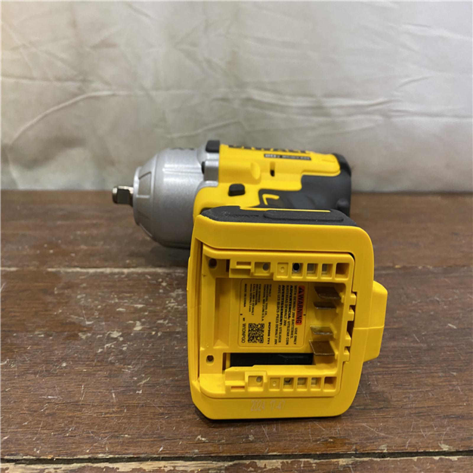 AS-IS DEWALT 20V MAX XR 1/2 High Torque Impact Wrench with Hog Ring Anvil