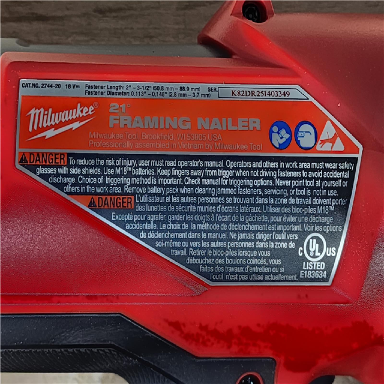 HOUSTON LOCATION - AS-IS (APPEARS LIKE NEW) Milwaukee FUEL 3-1/2 in. 18-Volt 21-Degree Lithium-Ion Brushless Cordless Framing Nailer (Tool-Only)