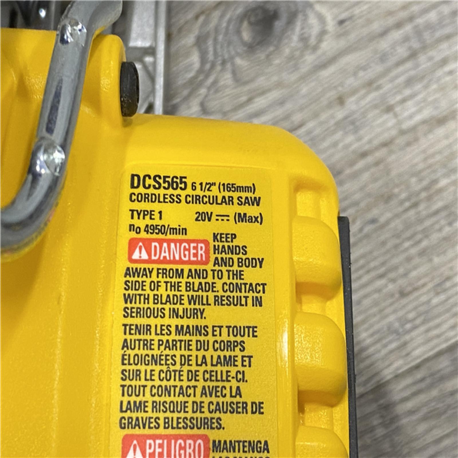 AS-IS DEWALT 20V MAX Cordless Brushless 6-1/2 in. Sidewinder Style Circular Saw (Tool Only)