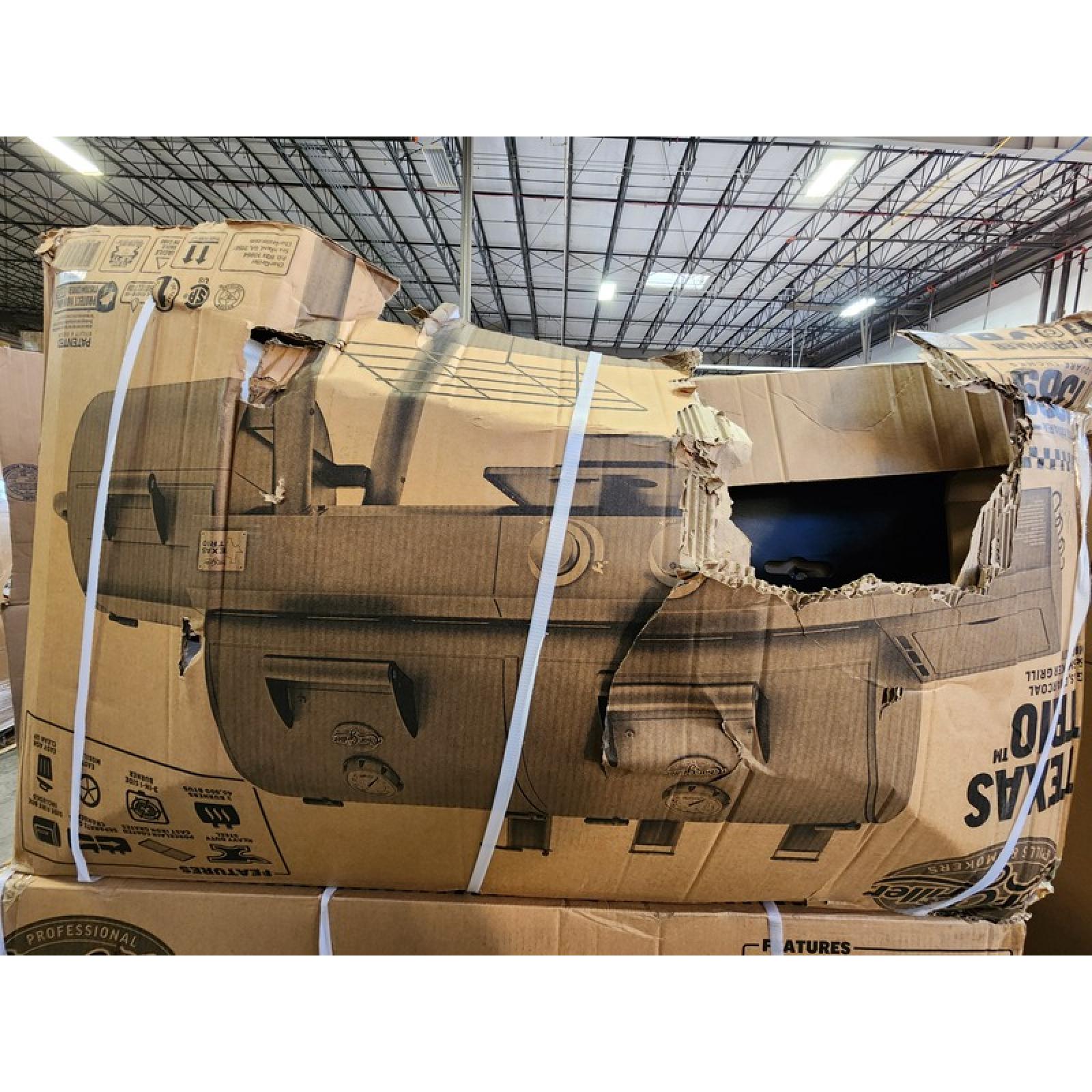 Phoenix AS-IS Char-Griller Texas Trio 4-Burner Dual Fuel Grill with Smoker in Black