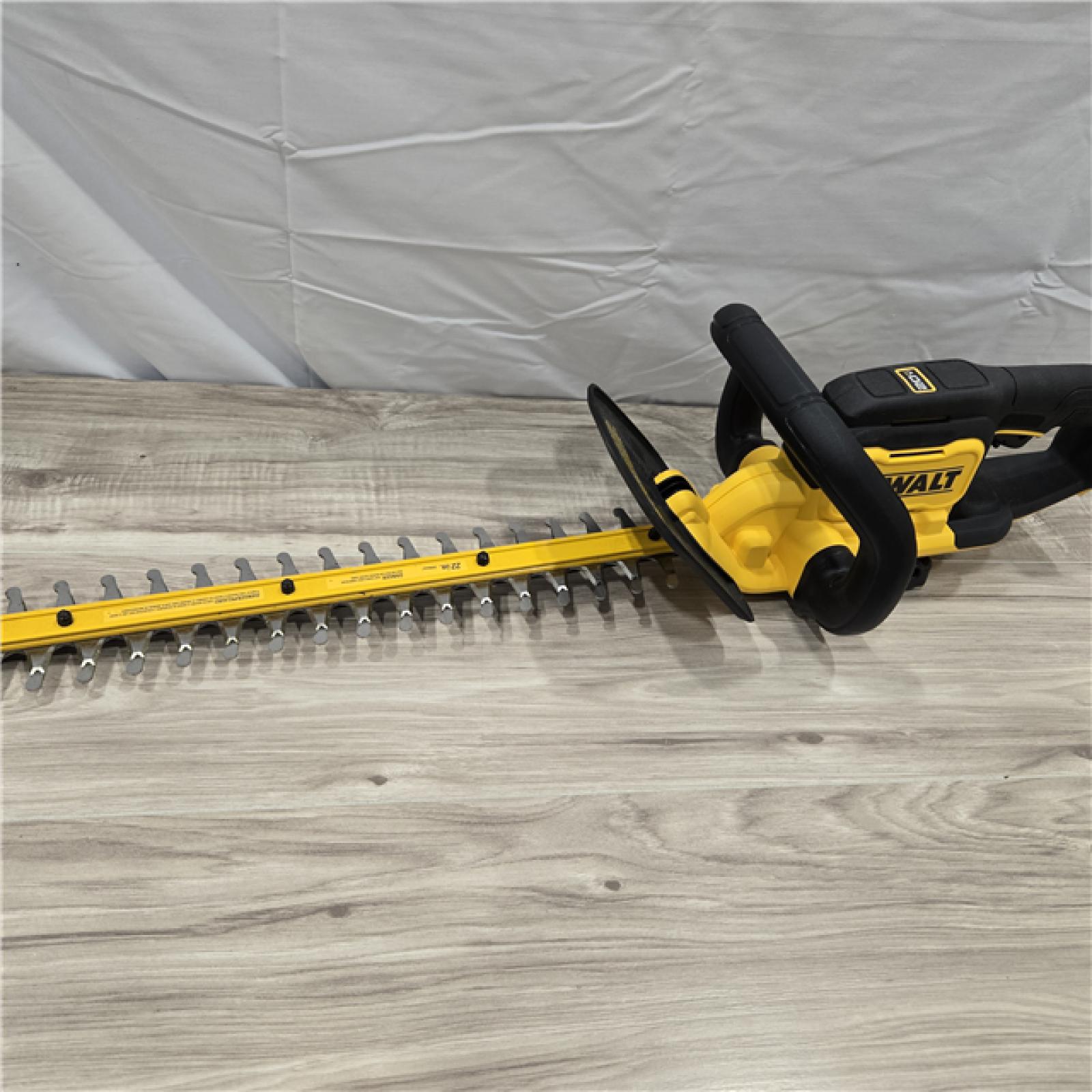 AS-IS DeWalt 22 in. 20 V Battery Hedge Trimmer Tool Only