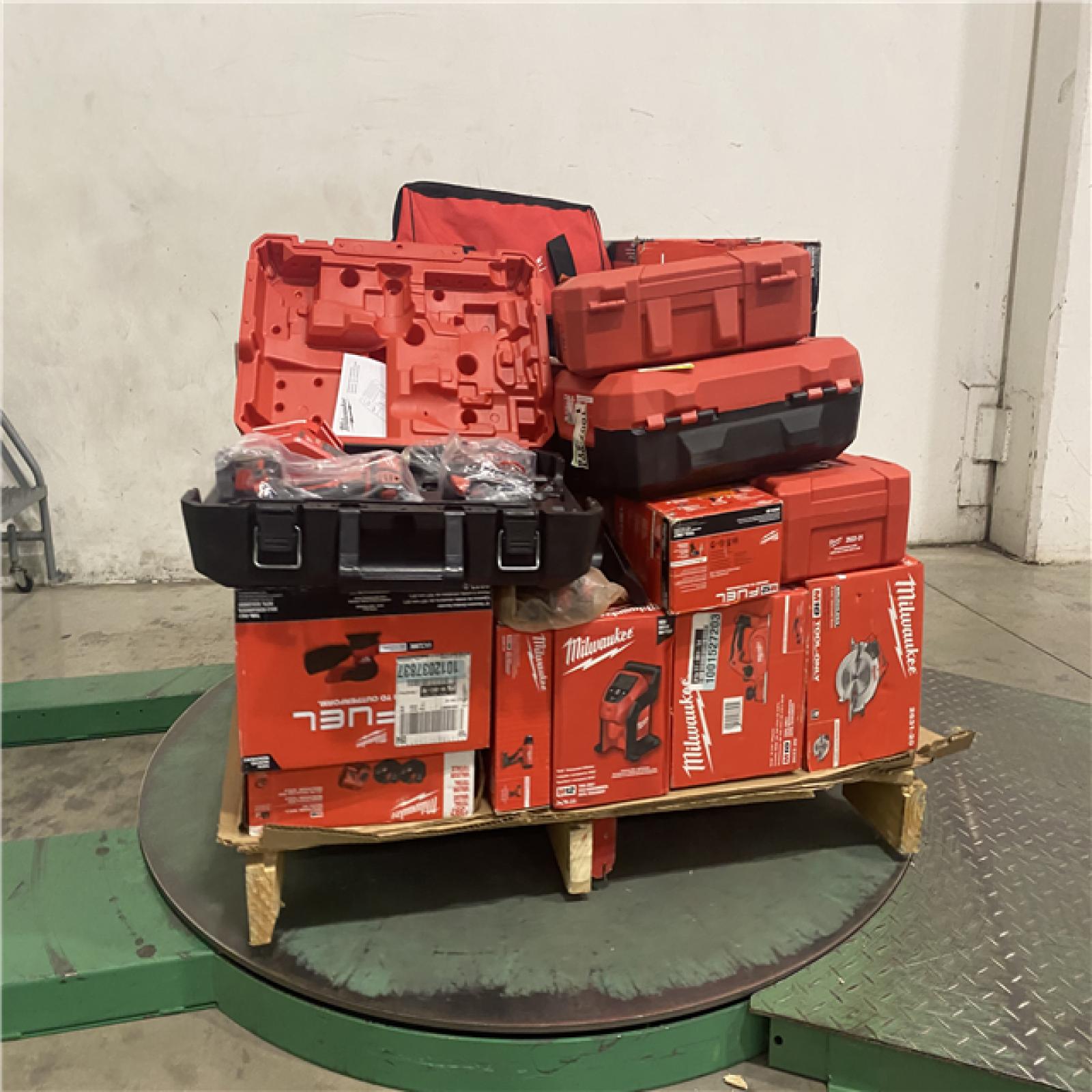 Dallas Location - As-Is MILWAUKEE Tool Pallet