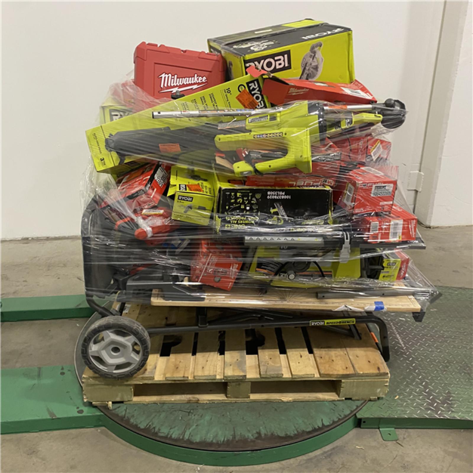 Dallas Location - As-Is Tool Pallet