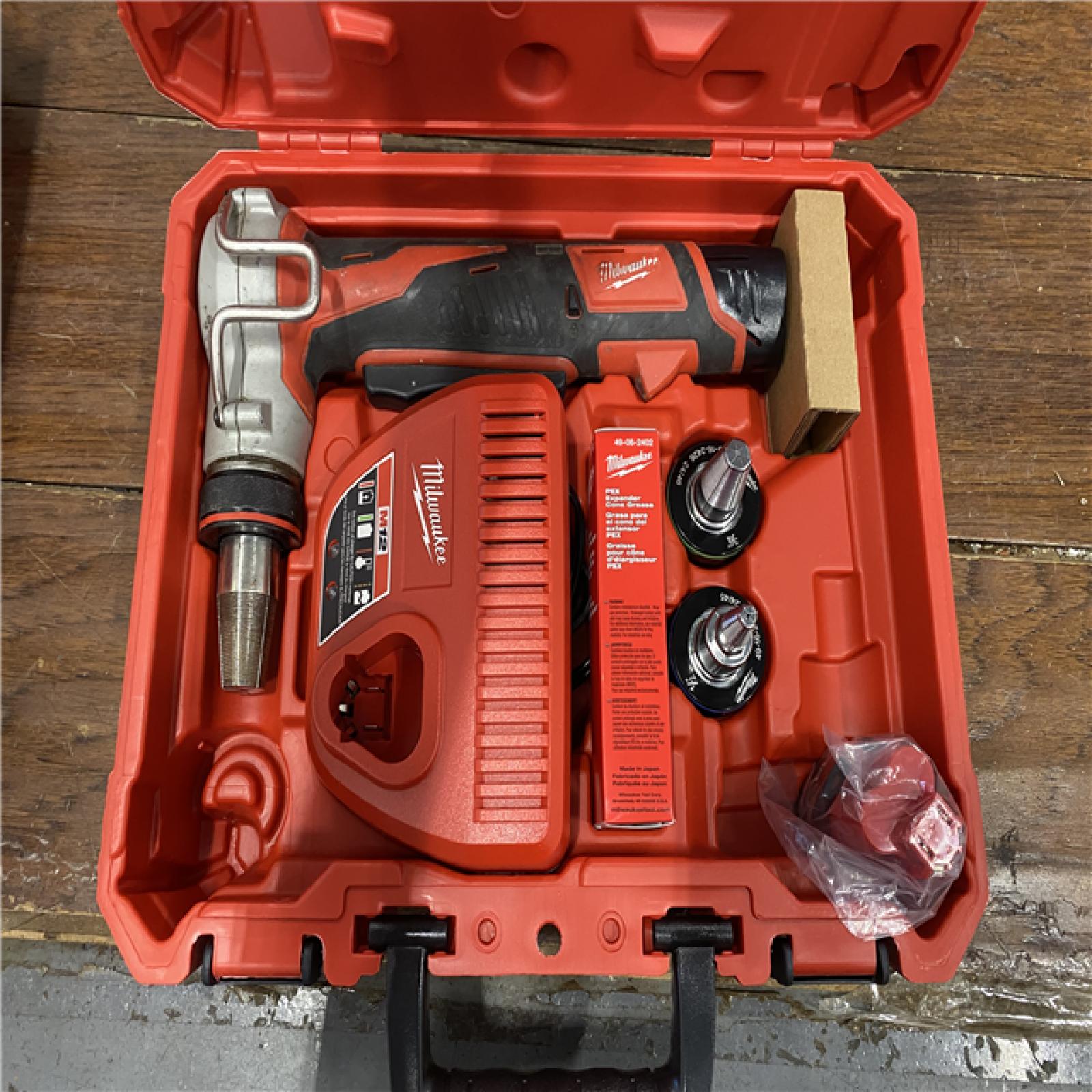 AS-IS Milwaukee M12 12-Volt Lithium-Ion Cordless PEX Expansion Tool Kit with (2) 1.5 Ah Batteries, (3) Expansion Heads and Hard Case