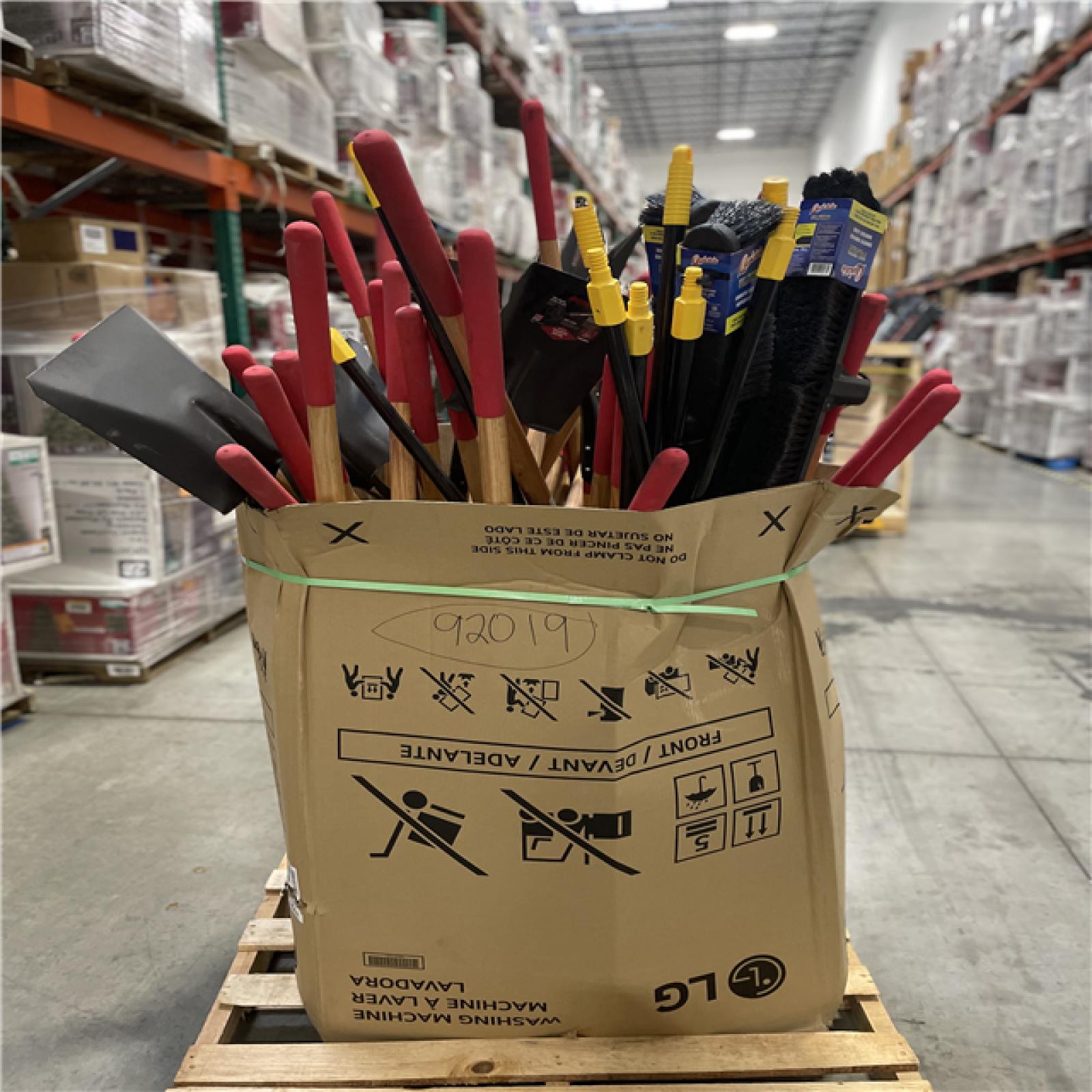 DALLAS LOCATION- Broom and Shovel Mixed Pallet
