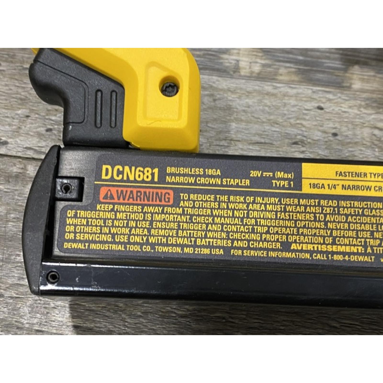 AS-IS DEWALT 20V MAX XR Lithium-Ion Cordless 18-Gauge Narrow Crown Stapler Kit