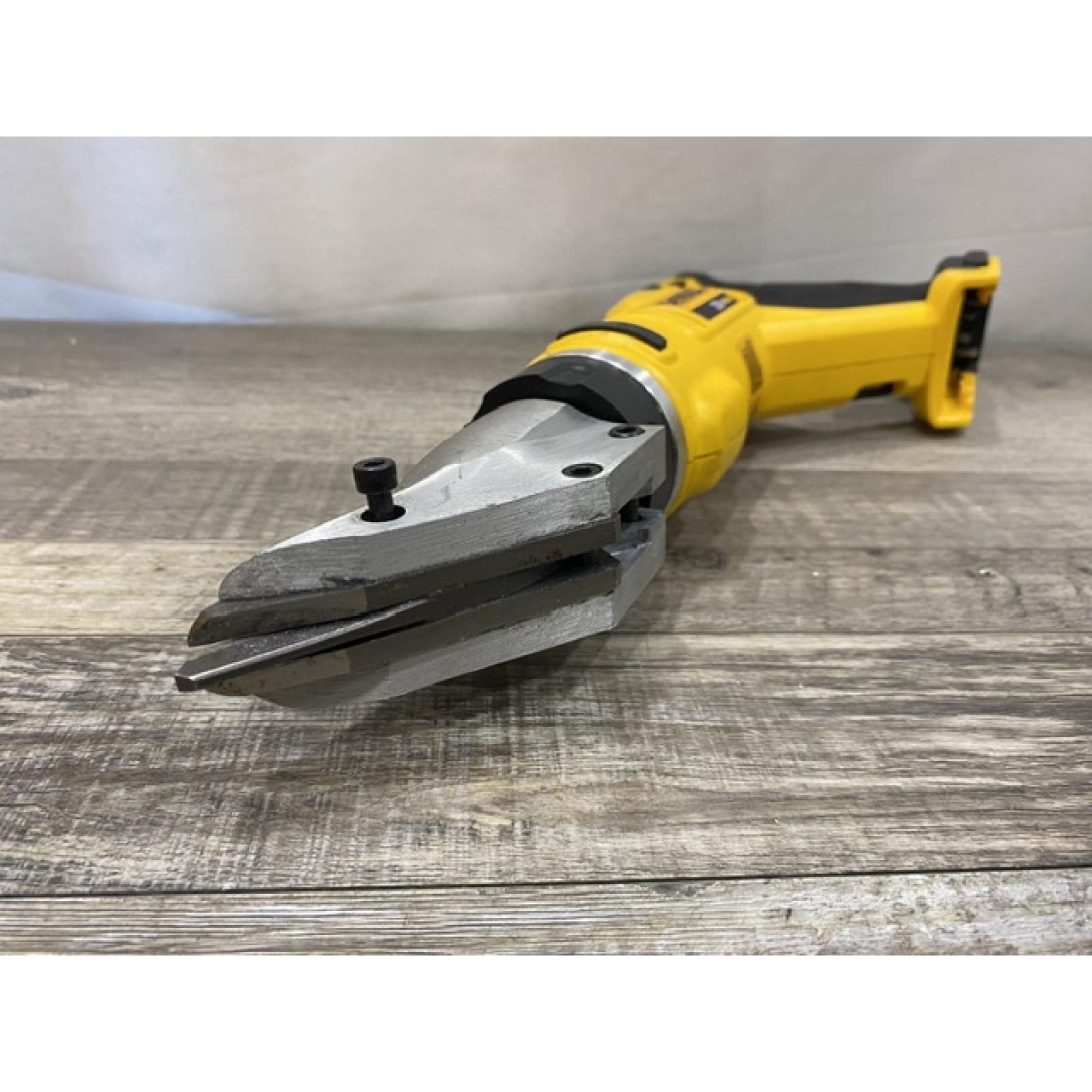 AS-IS DEWALT 20V MAX Cordless 18-Gauge Swivel Head Shears (Tool Only)