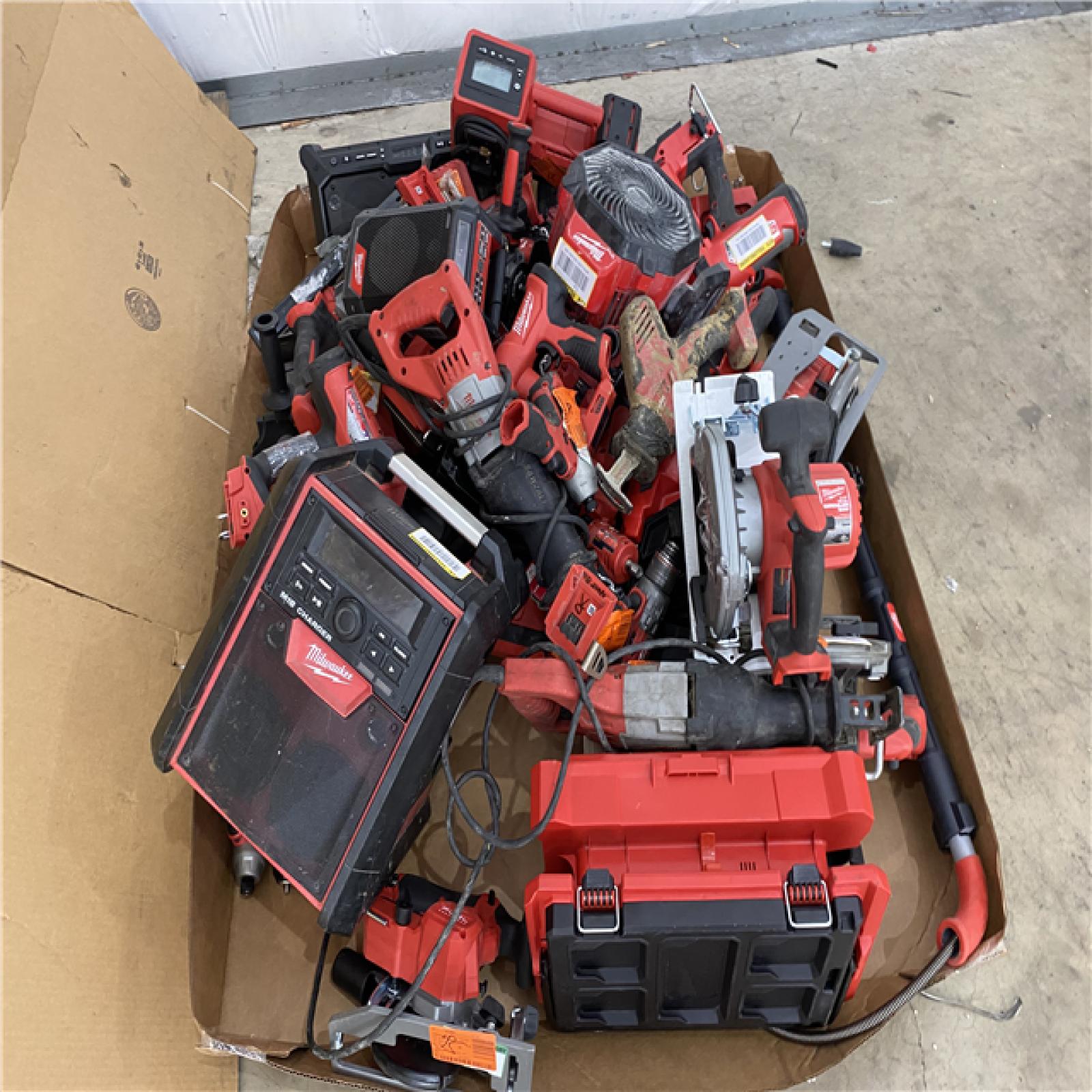 Houston Location AS IS - Tool Pallet