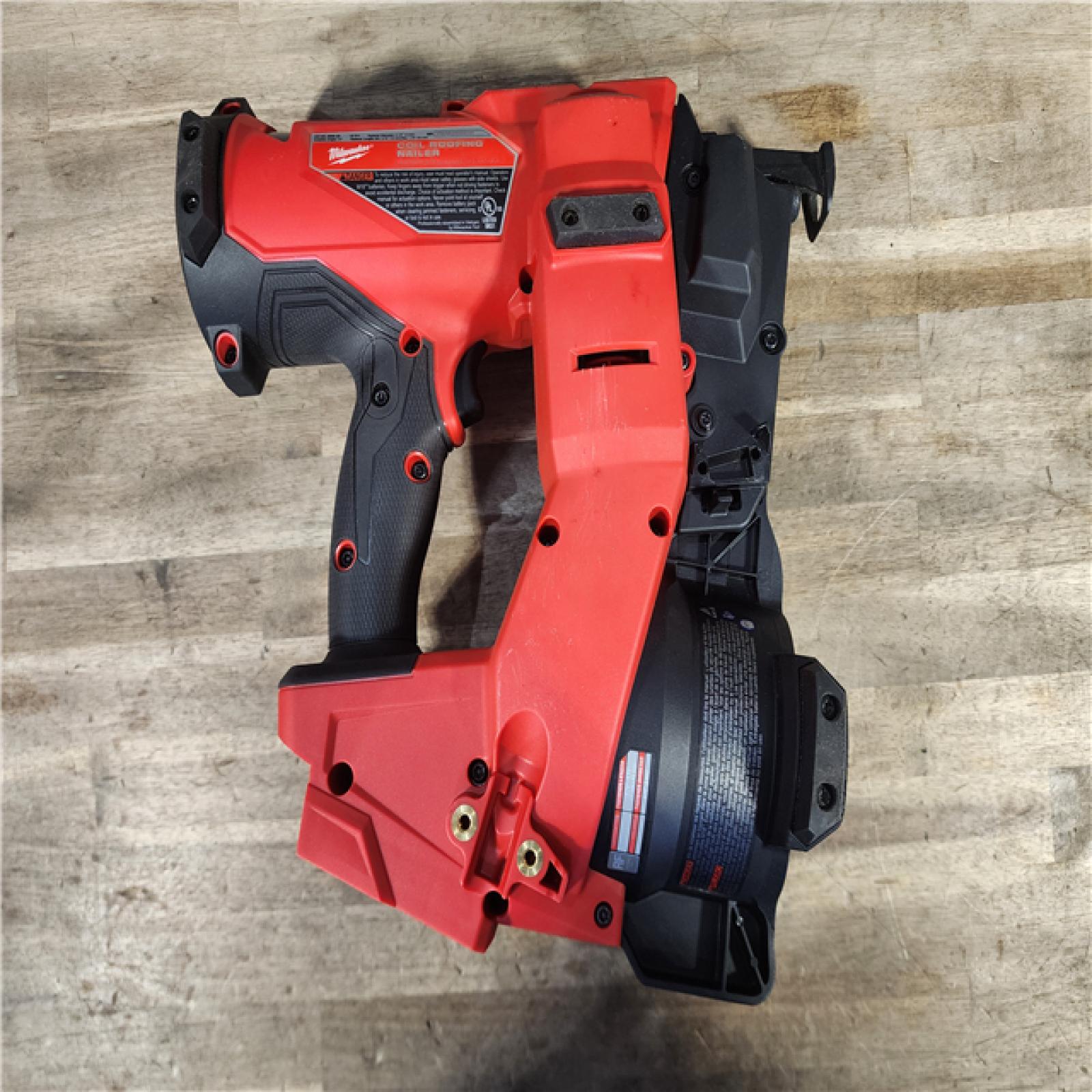 HOUSTON LOCATION - AS-IS Milwaukee M18 FUEL Coil Roofing Nailer (TOOL ONLY)