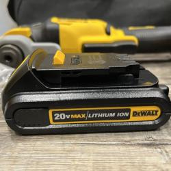 AS-IS DEWALT 20V MAX XR Cordless Brushless 3-Speed Oscillating Multi Tool Kit