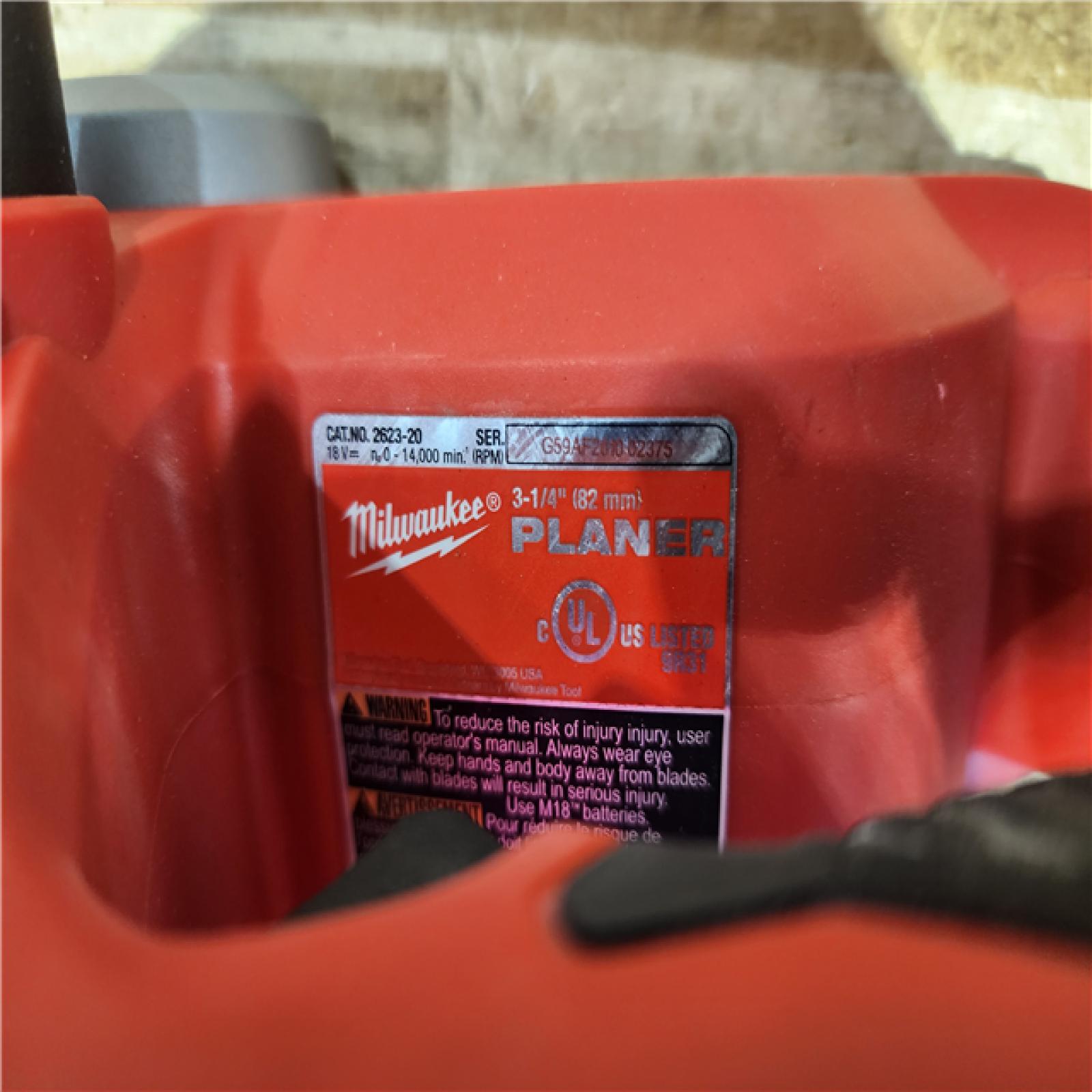 HOUSTON LOCATION - AS - IS Milwaukee 18V Lithium-Ion Cordless 3-1/4 in. Planer (Tool-Only)