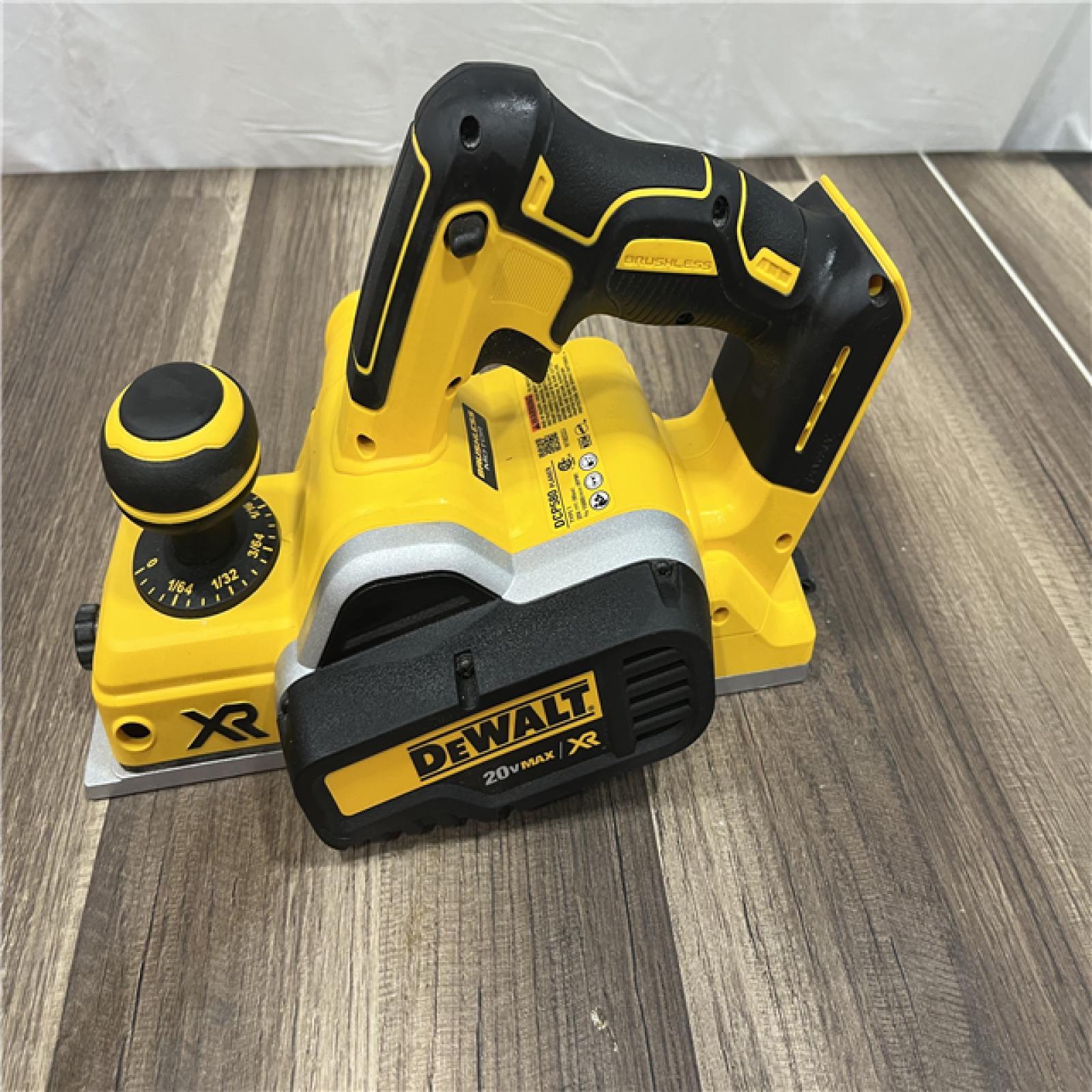 GOOD DEWALT DCP580B 20V MAX Lithium Ion Brushless Planer