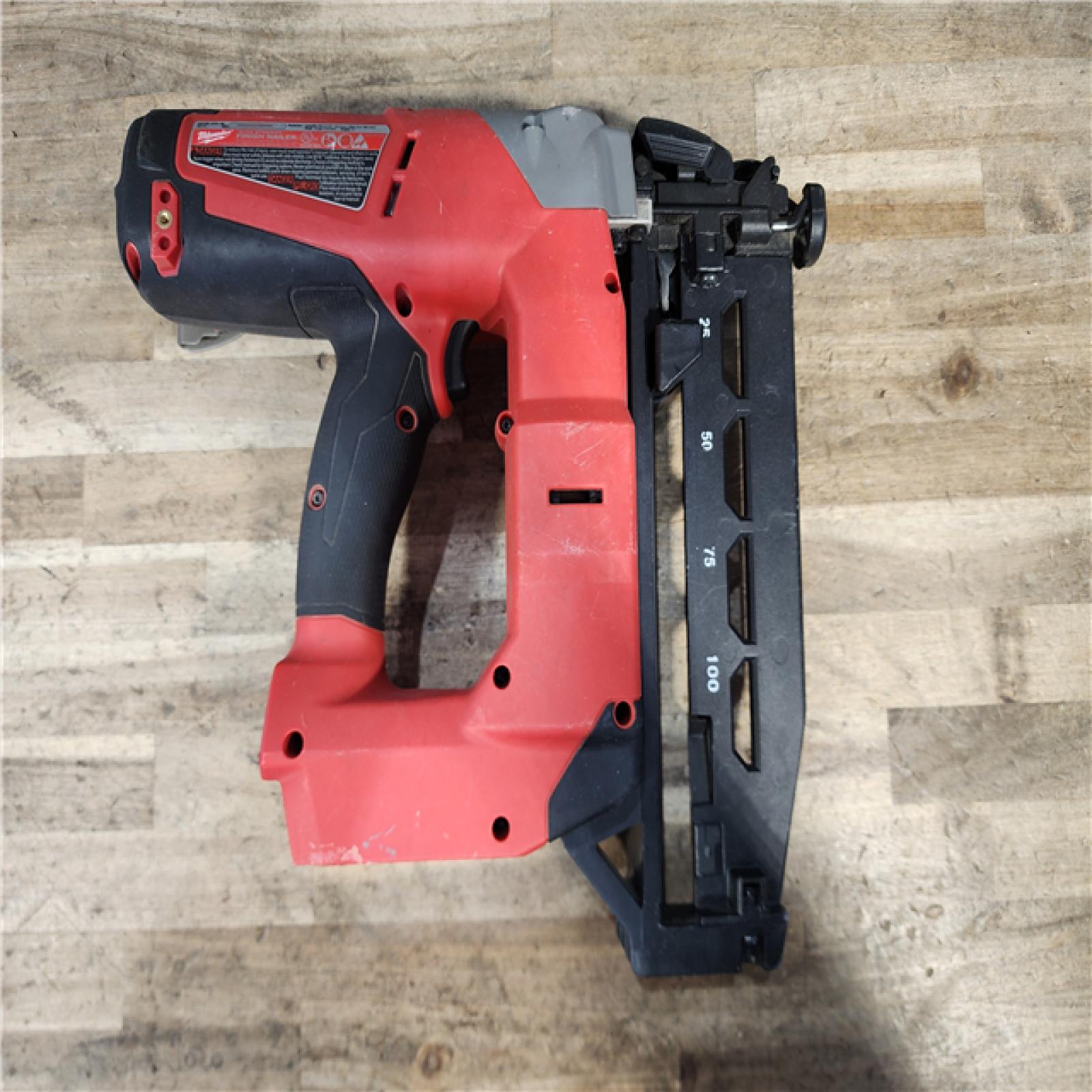 HOUSTON LOCATION - AS-IS Milwaukee M18 FUEL 18-Volt Lithium-Ion Brushless Cordless 16-Gauge Straight Finish Nailer (Tool Only)
