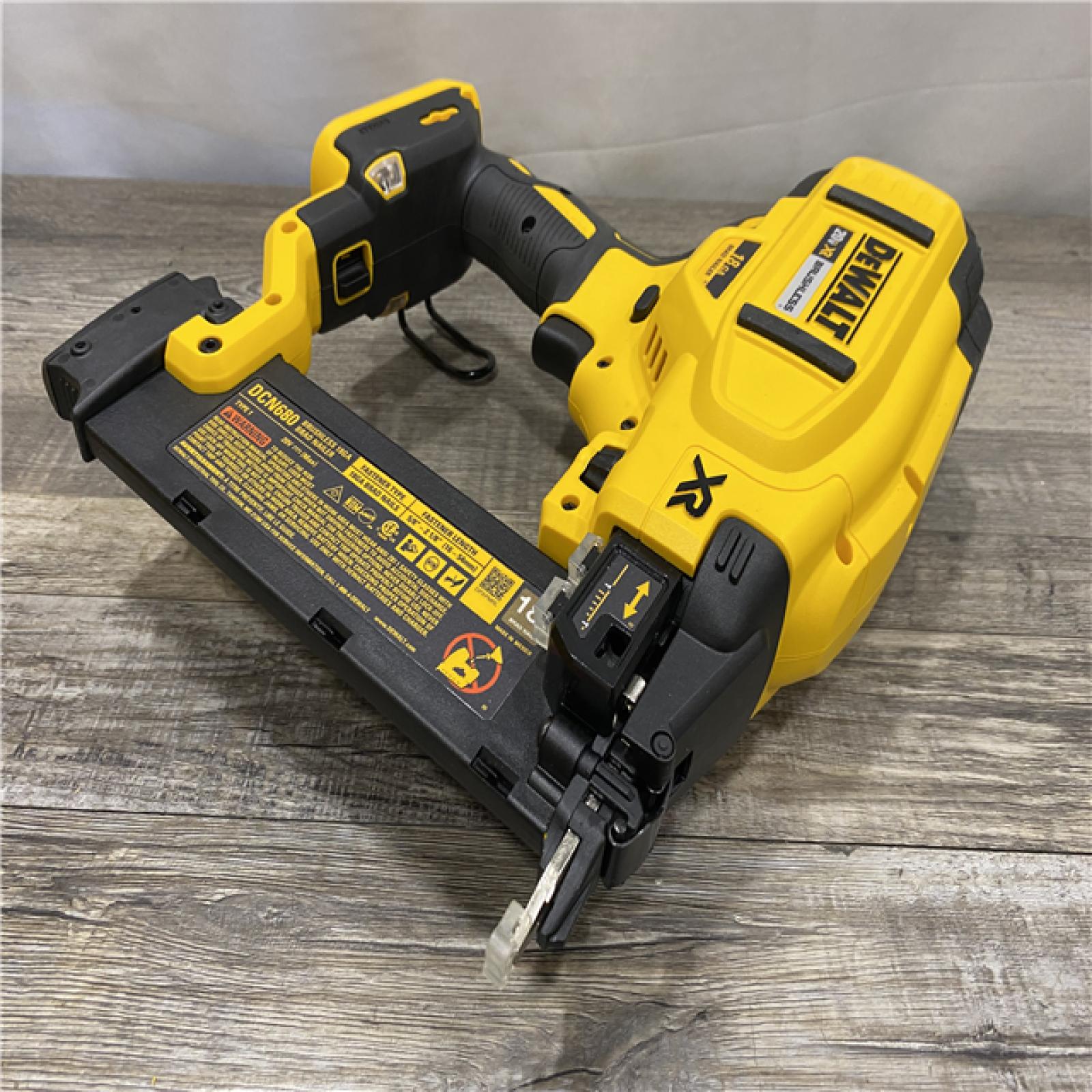 AS-IS DEWALT 20V MAX XR Lithium-Ion Electric Cordless 18-Gauge Brad Nailer (Tool Only)