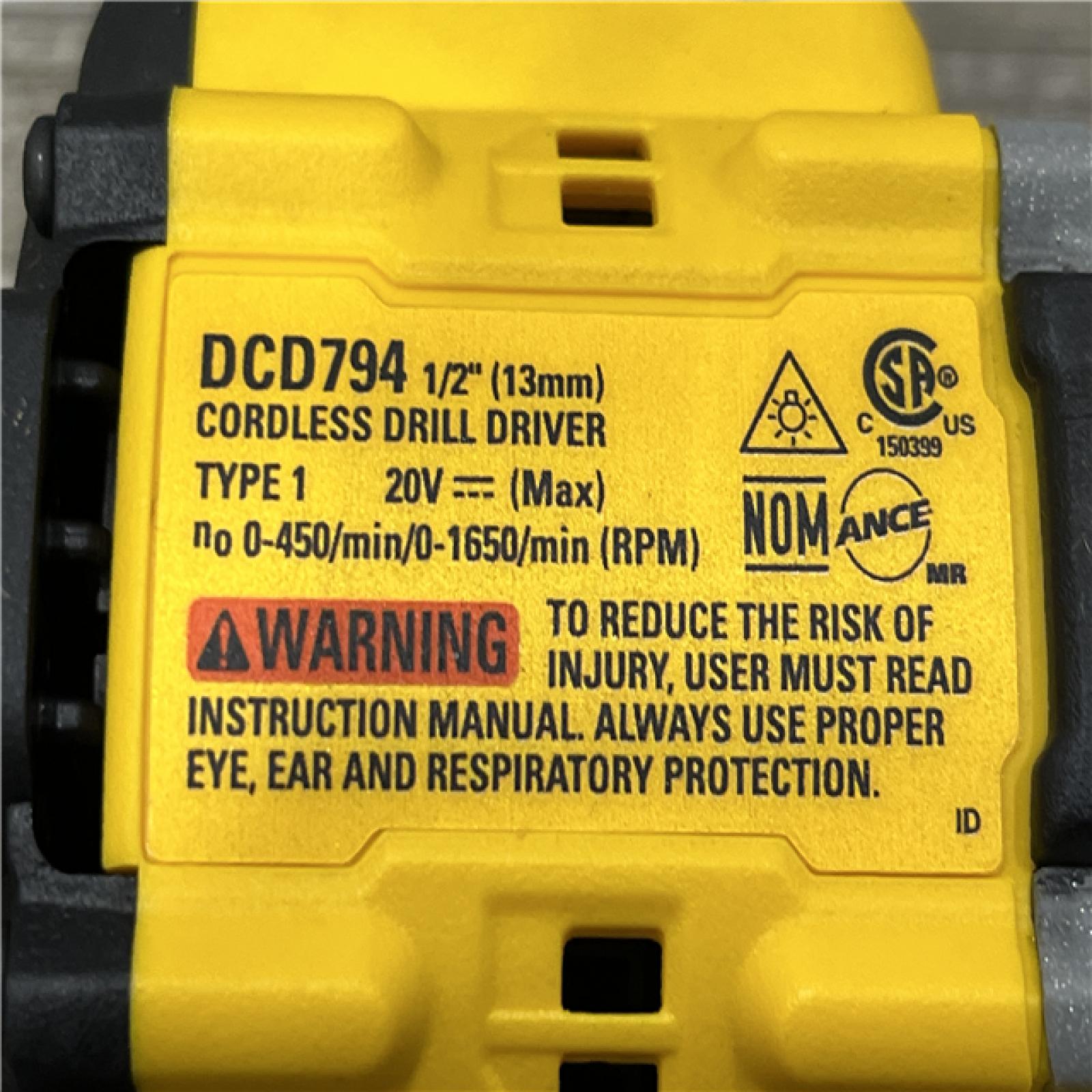 AS-IS DEWALT Atomic 20V Lithium-Ion Cordless Compact 1/2 in. Drill/Driver Kit