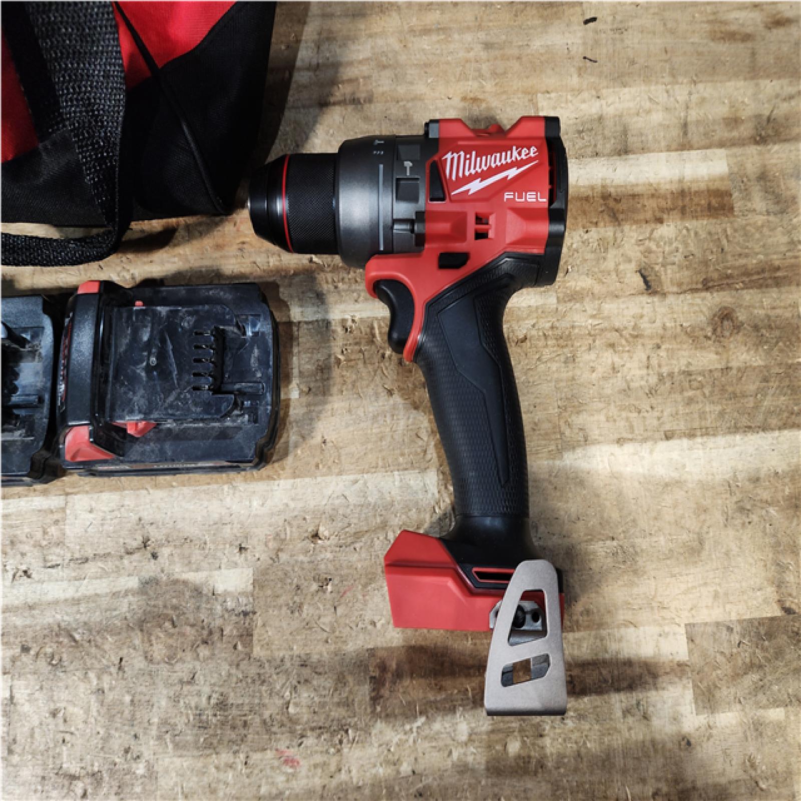 HOUSTON LOCATION - AS - IS Milwaukee FUEL 18V Lithium-Ion Brushless Cordless 1/2 in. Hammer Drill Driver Kit