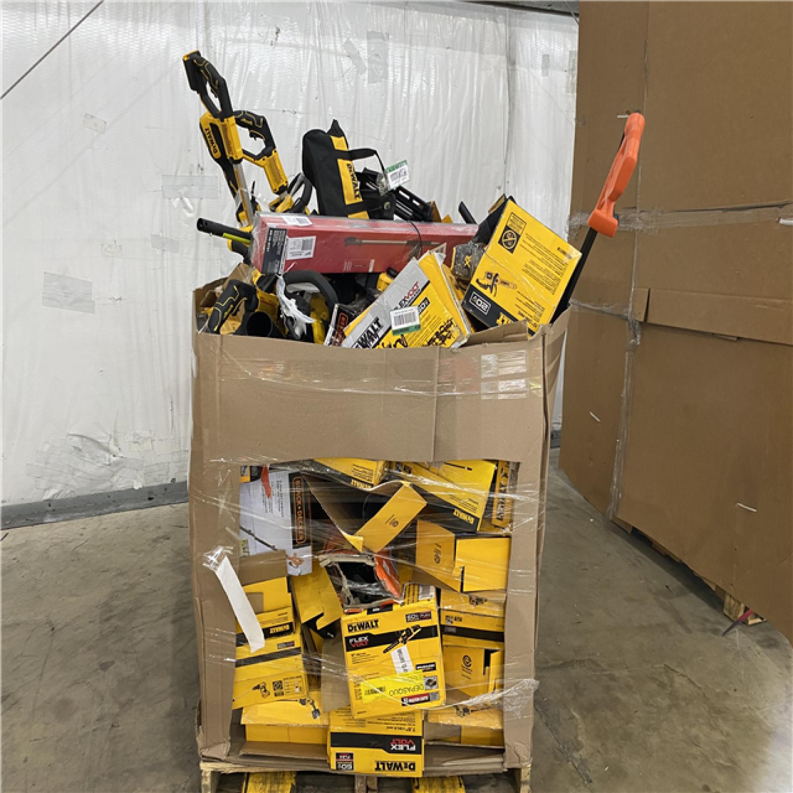 Houston Location AS IS - Tool Pallet