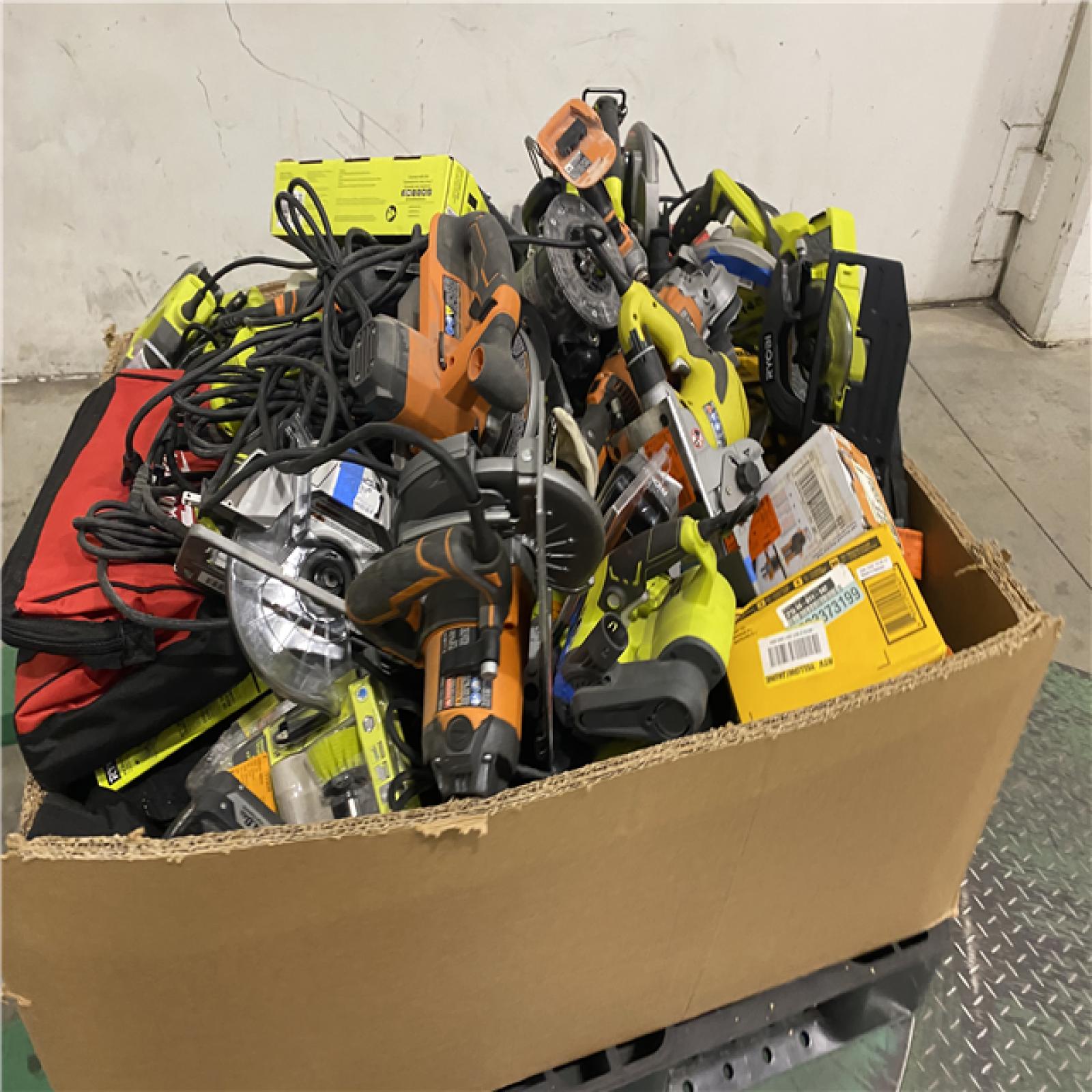 Dallas Location - As-Is Tool Pallet