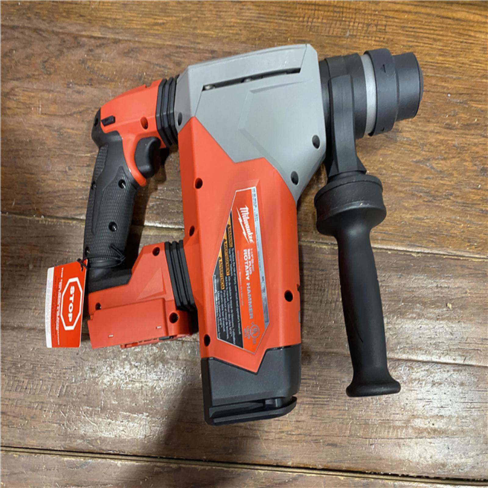 NEW Milwaukee 2915-20 M18 FUEL 18-Volt Lithium-Ion Brushless Cordless SDS-Plus 1-1/8 in. Rotary Hammer Drill (Tool-Only)
