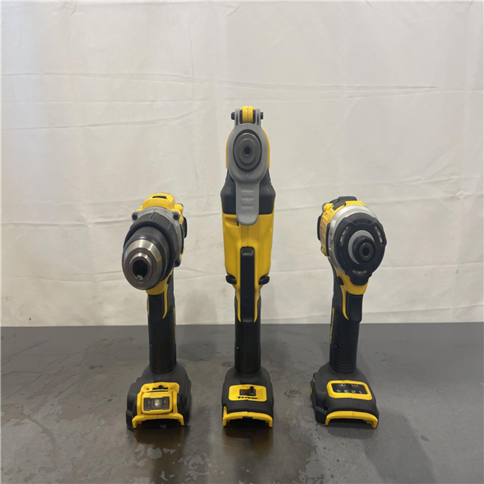 AS-IS- DeWalt 20V MAX Lithium-Ion Cordless 3-Tool Combo Kit with (2) FLEXVOLT 6.0 Ah Batteries and Charger