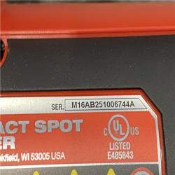 AS-IS Milwaukee 12V Lithium-Ion Cordless Compact Spot Blower (Tool-Only)