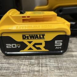 AS-IS DEWALT 20V MAX* XR Brushless Cordless Handheld Blower Kit