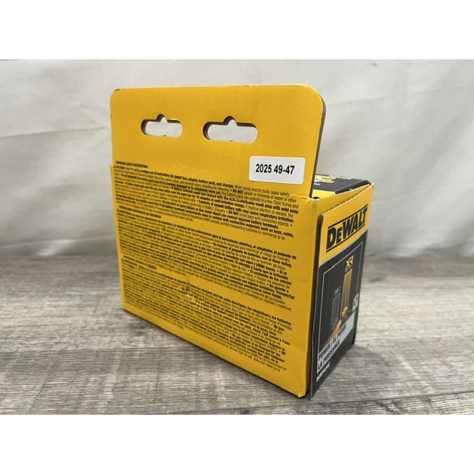 NEW - DEWALT 20V MAX XR POWERSTACK Lithium-Ion Battery Starter Kit with 1.7Ah Battery and Charger