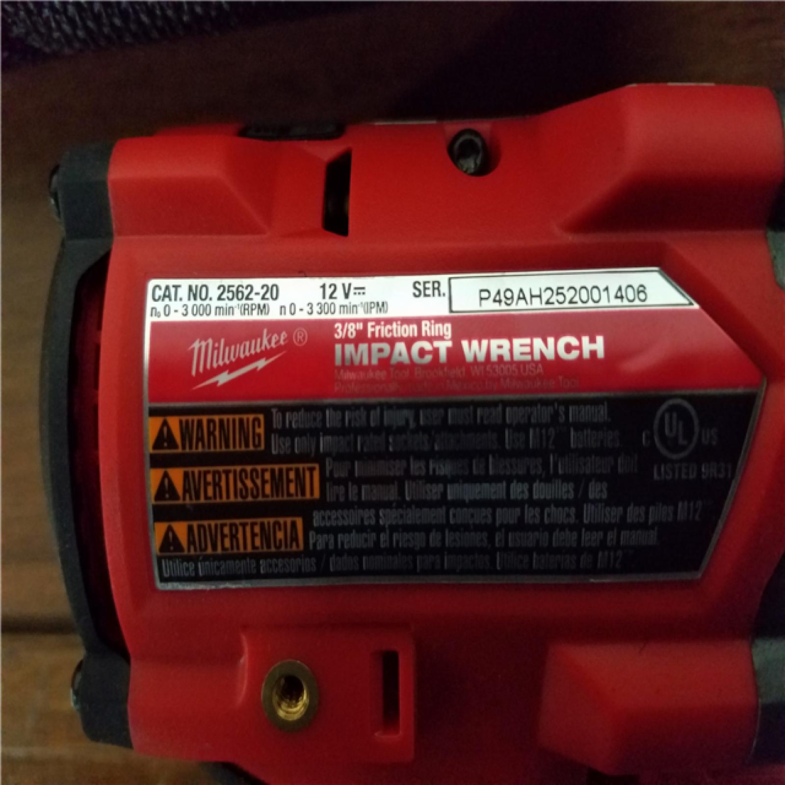 California NEW Milwaukee 3/8 Stubby Impact Wrench Kit  Includes (1) Battery  Charger and Bag