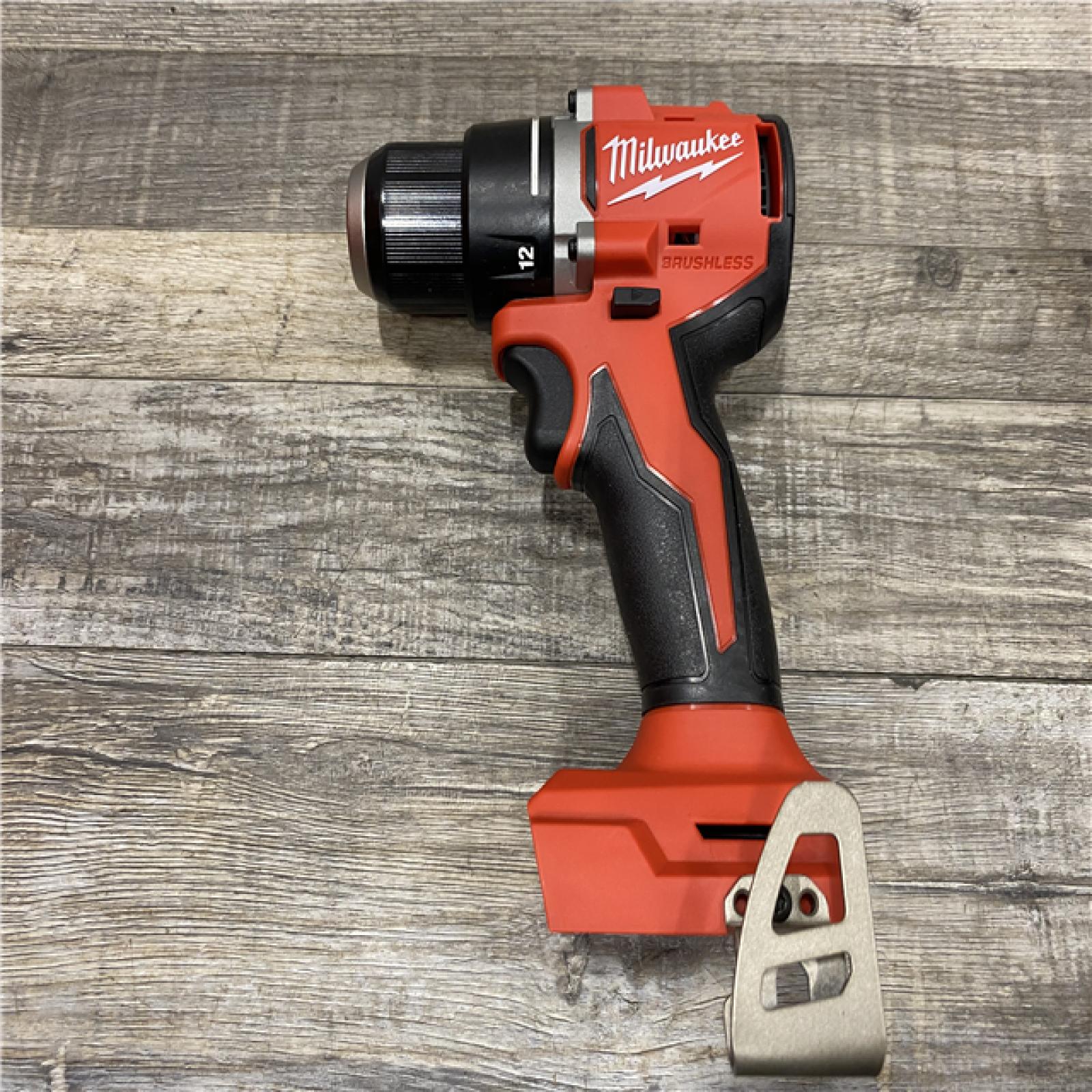 AS-IS Milwaukee 18V Lithium-Ion Brushless Cordless 1/2 in. Compact Drill/Driver Kit