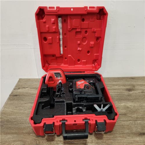 Phoenix Location NEW Milwaukee M12 12-Volt Lithium-Ion Cordless Green 250 ft. 3-Plane Laser Level Kit with One 4.0 Ah Battery, Charger and Case