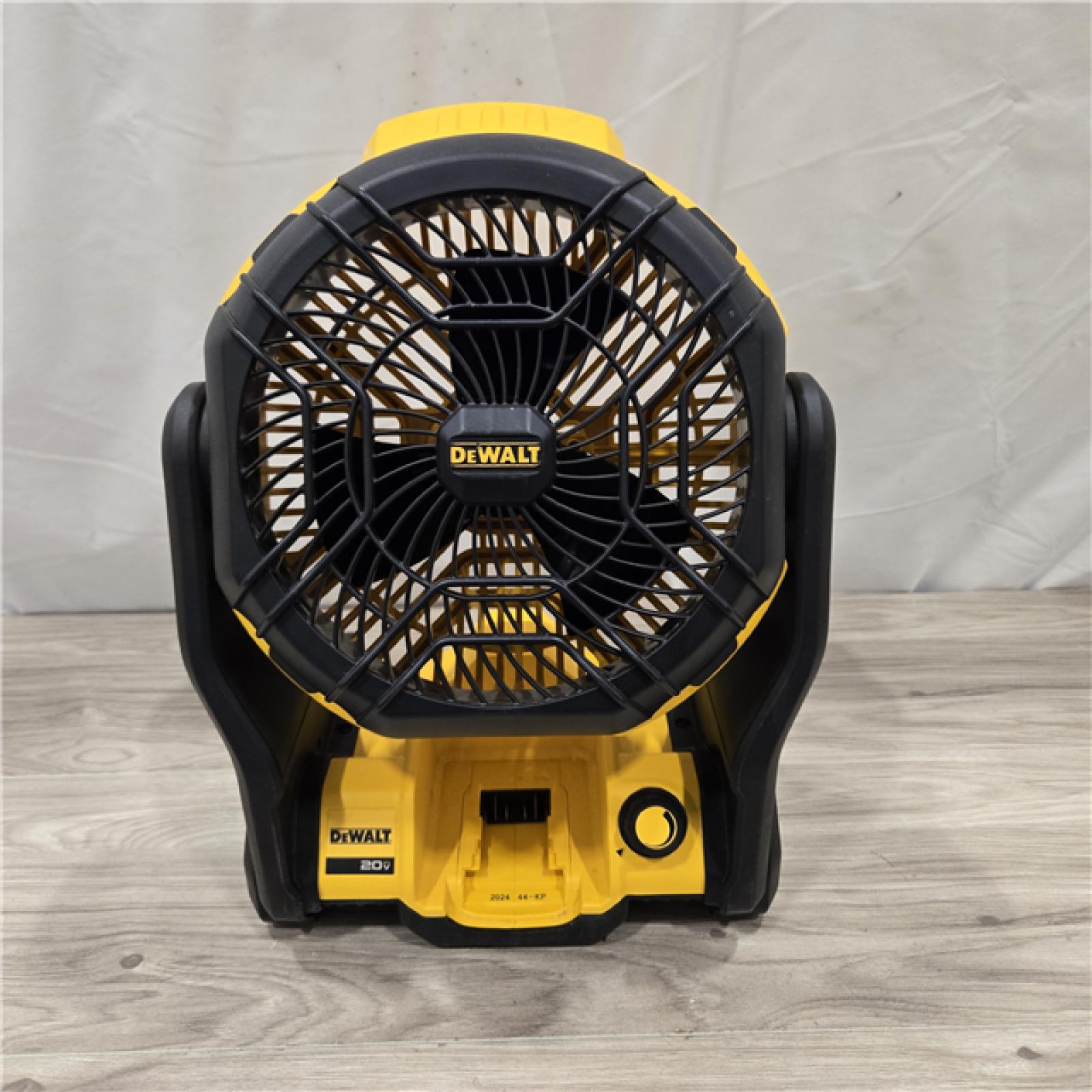 AS-IS DeWalt Cordless 11-in. 20V MAX Jobsite Fan (Tool Only)