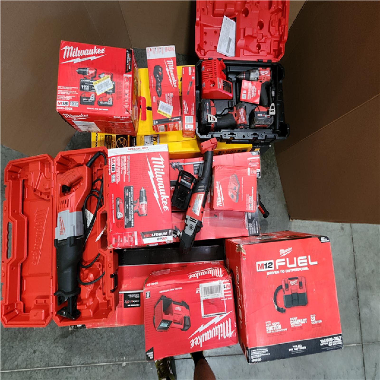 CALIFORNIA AS-IS TOOL PALLET