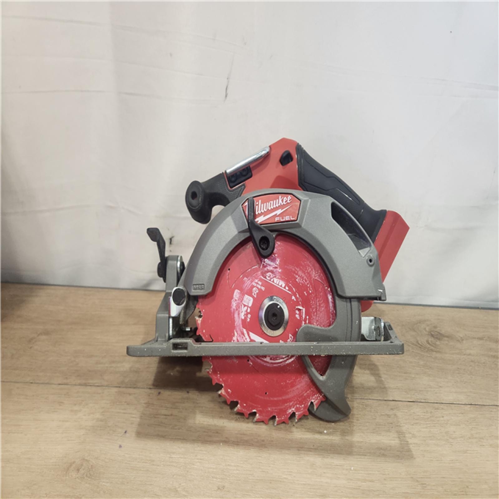 AS-IS- Milwaukee FUEL 18V Lithium-Ion Brushless Cordless 6-1/2 in. Circular Saw (Tool-Only)