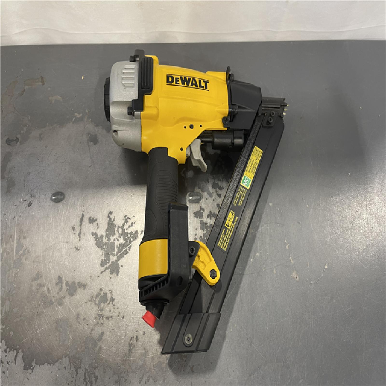 AS-IS- DEWALT 35-Degree Pneumatic Metal Connector Nailer